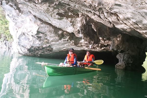 Cruising - Kayaking - Cycling - Trekking 3 days 2 nights in less touristy areas.